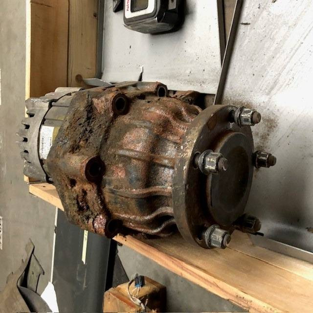 Drive Motor with Gear box Left for Nissan - المحرك و قطع الغيار - معدات المناولة: صورة 3 Drive Motor with Gear box Left for Nissan - المحرك و قطع الغيار - معدات المناولة: صورة 3