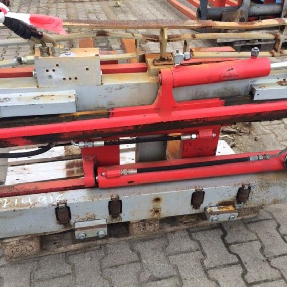 Dürwen Fork Clamp with separate sideshift - المشبك - معدات المناولة: صورة 5 Dürwen Fork Clamp with separate sideshift - المشبك - معدات المناولة: صورة 5