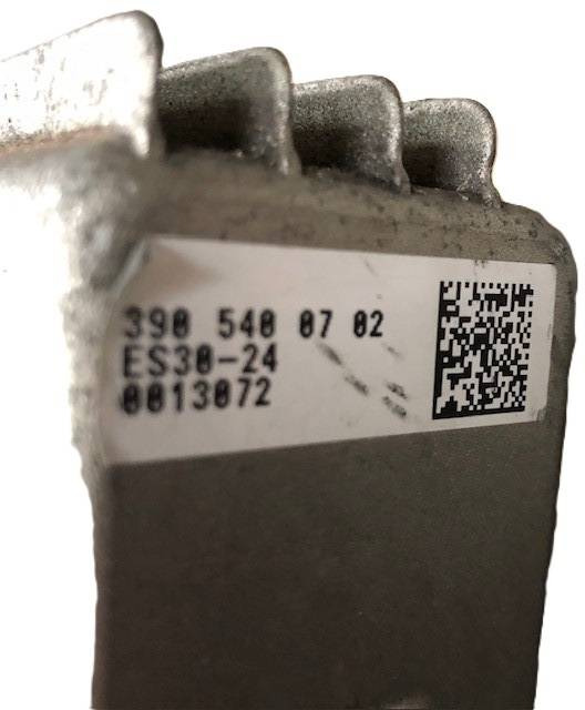 ES30-24 Steering motor - مقود - معدات المناولة: صورة 4 ES30-24 Steering motor - مقود - معدات المناولة: صورة 4