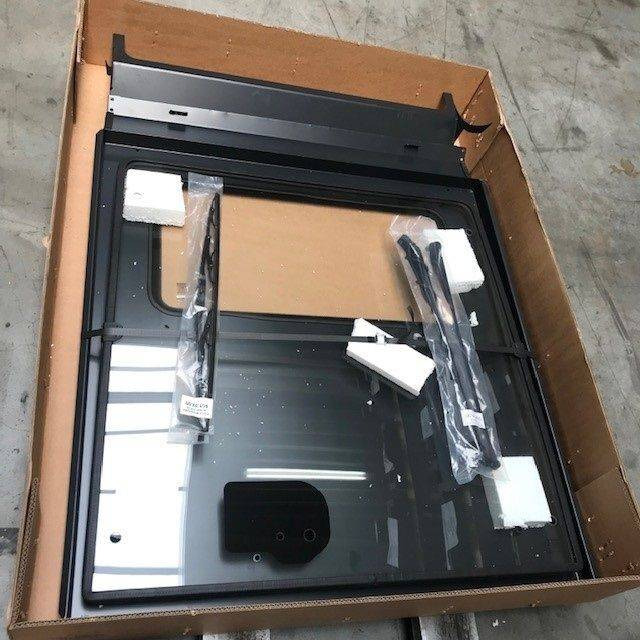 FRONT + ROOF PANEL FOR KOMATSU - نافذة و قطع الغيار - معدات المناولة: صورة 2 FRONT + ROOF PANEL FOR KOMATSU - نافذة و قطع الغيار - معدات المناولة: صورة 2