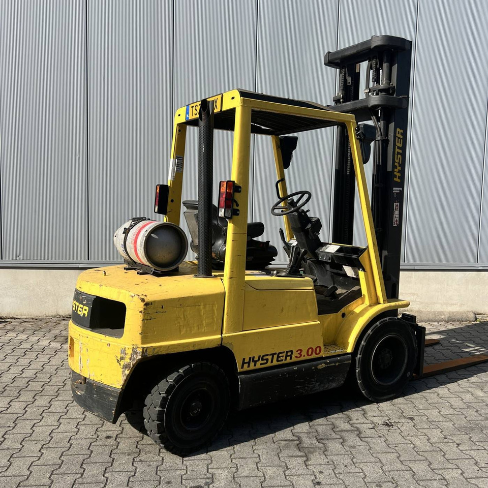 Hyster H3.00XM - رافعة شوكية تعمل بالغاز: صورة 2 Hyster H3.00XM - رافعة شوكية تعمل بالغاز: صورة 2