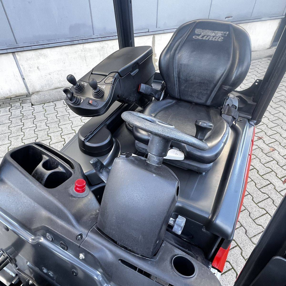 Linde E15 (386-02) EVO - رافعة شوكية كهربائية: صورة 4 Linde E15 (386-02) EVO - رافعة شوكية كهربائية: صورة 4