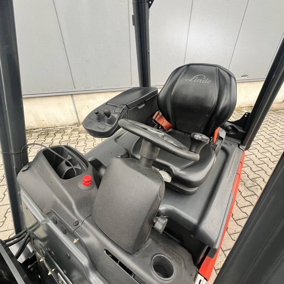 Linde E15 (386-02) EVO - رافعة شوكية كهربائية: صورة 3 Linde E15 (386-02) EVO - رافعة شوكية كهربائية: صورة 3