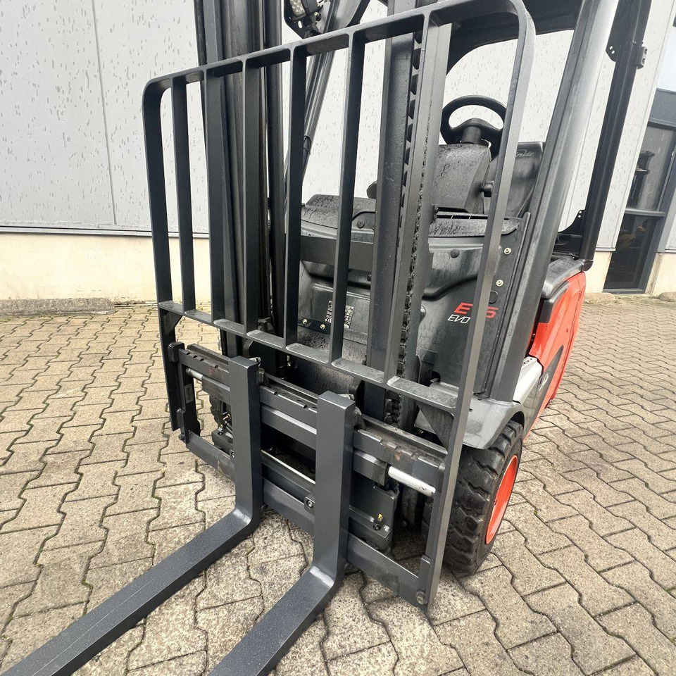 رافعة شوكية كهربائية Linde E15 (386-02) EVO: صورة 12 رافعة شوكية كهربائية Linde E15 (386-02) EVO: صورة 12
