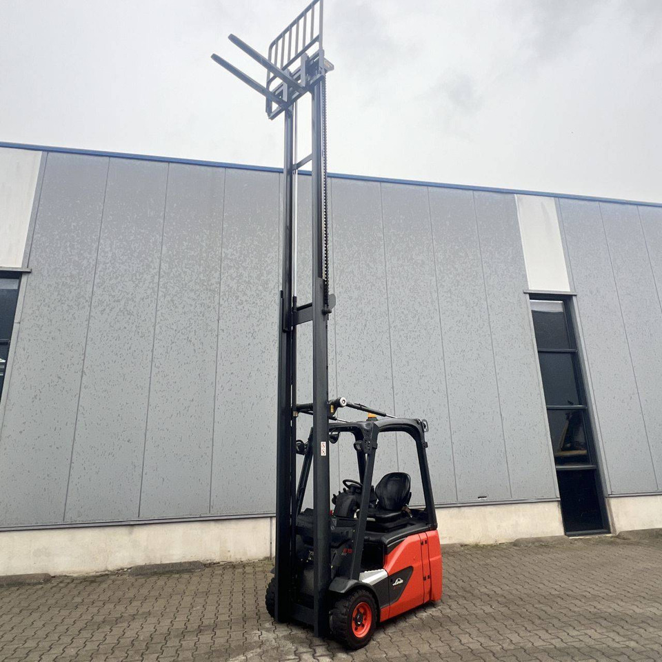 رافعة شوكية كهربائية Linde E15 (386-02) EVO: صورة 20 رافعة شوكية كهربائية Linde E15 (386-02) EVO: صورة 20