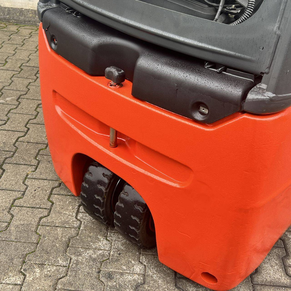 رافعة شوكية كهربائية Linde E15 (386-02) EVO: صورة 15 رافعة شوكية كهربائية Linde E15 (386-02) EVO: صورة 15