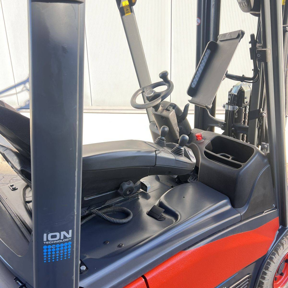 Linde E16C (386-02) EVO Li-On - رافعة شوكية كهربائية: صورة 5 Linde E16C (386-02) EVO Li-On - رافعة شوكية كهربائية: صورة 5