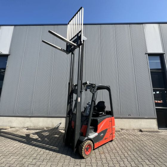 رافعة شوكية كهربائية Linde E16H-02 (386) EVO: صورة 20