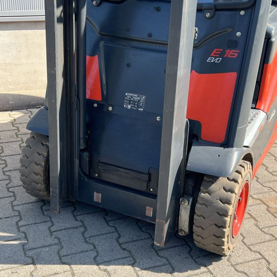 رافعة شوكية كهربائية Linde E16H-02 (386) EVO: صورة 17
