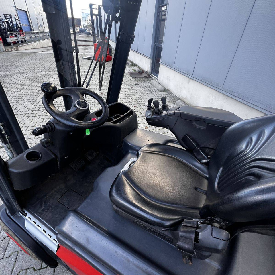 Linde E18 (386-02) EVO - رافعة شوكية كهربائية: صورة 4 Linde E18 (386-02) EVO - رافعة شوكية كهربائية: صورة 4