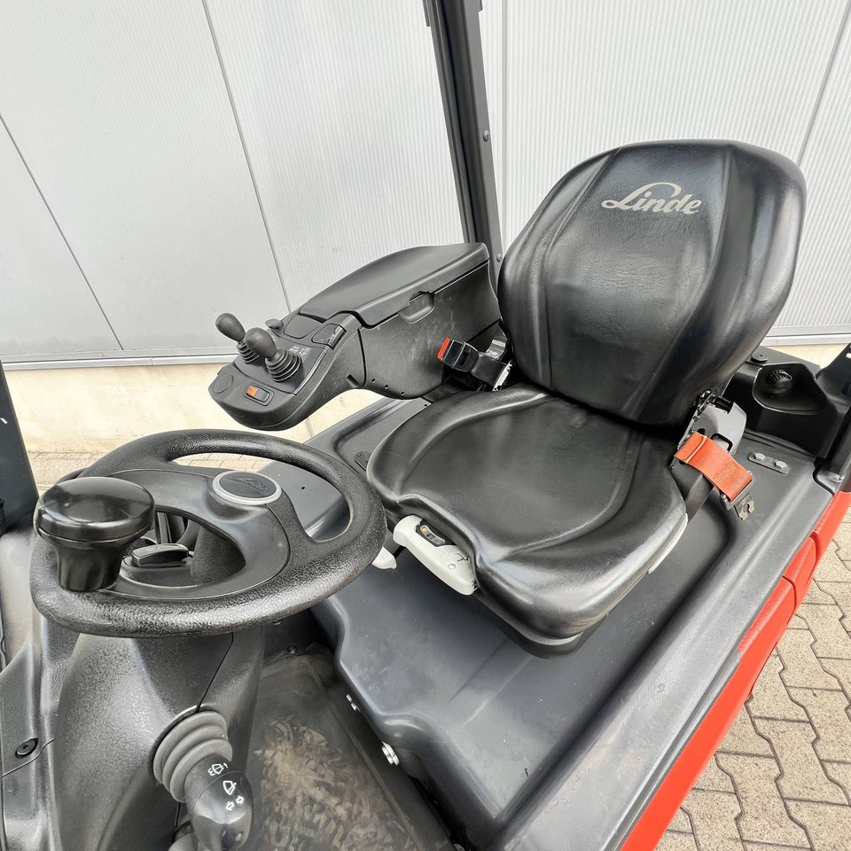 Linde E18PH (386-02) EVO - رافعة شوكية كهربائية: صورة 4 Linde E18PH (386-02) EVO - رافعة شوكية كهربائية: صورة 4