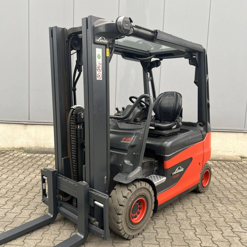 Linde E20R (387) Roadster - رافعة شوكية كهربائية: صورة 1 Linde E20R (387) Roadster - رافعة شوكية كهربائية: صورة 1
