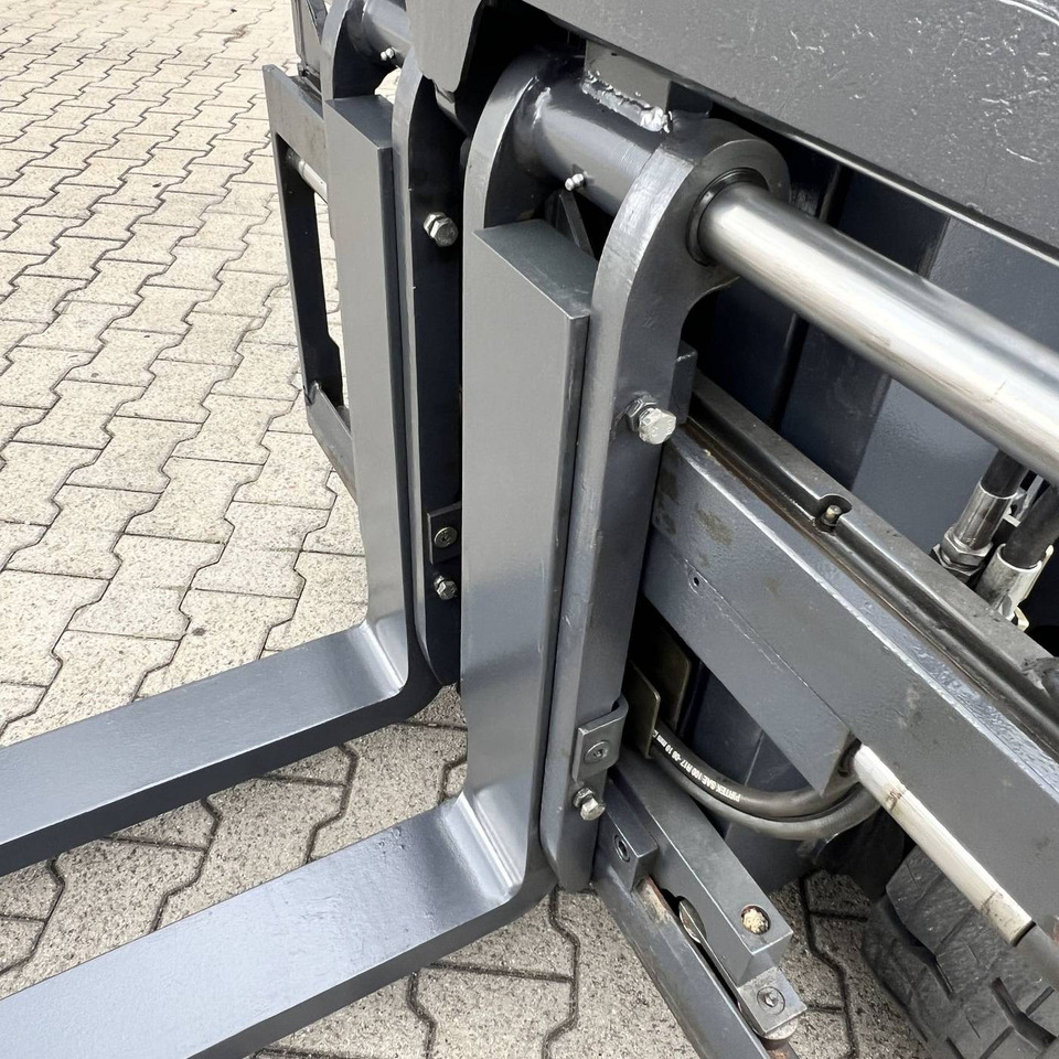رافعة شوكية كهربائية Linde E25L (387): صورة 14