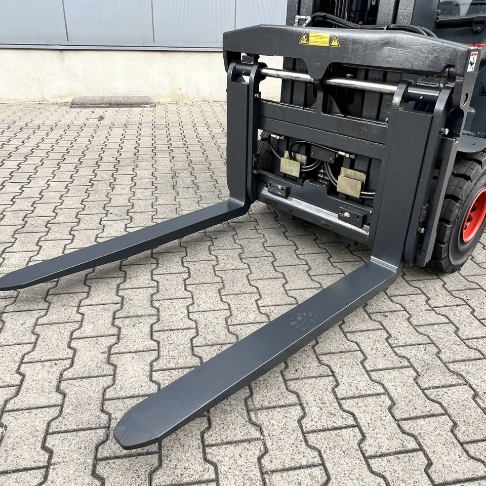 رافعة شوكية كهربائية Linde E25L (387): صورة 12