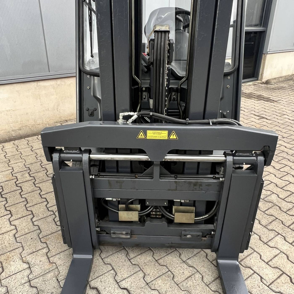 رافعة شوكية كهربائية Linde E25L (387): صورة 11