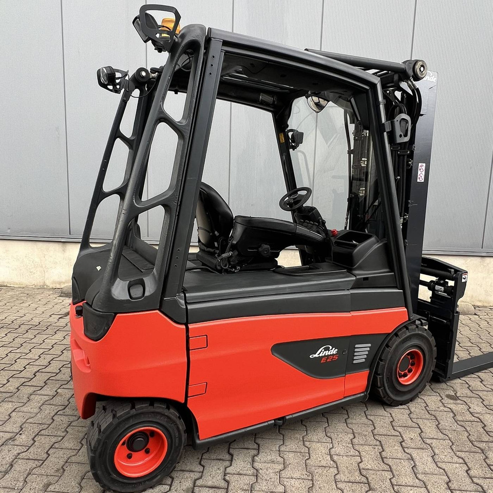 Linde E25L (387) - رافعة شوكية كهربائية: صورة 2 Linde E25L (387) - رافعة شوكية كهربائية: صورة 2