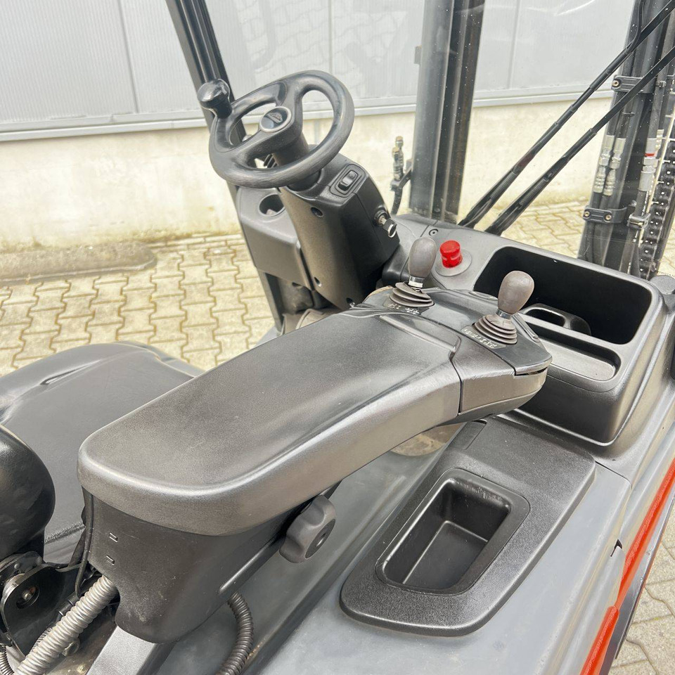 Linde E25L (387) - رافعة شوكية كهربائية: صورة 3 Linde E25L (387) - رافعة شوكية كهربائية: صورة 3
