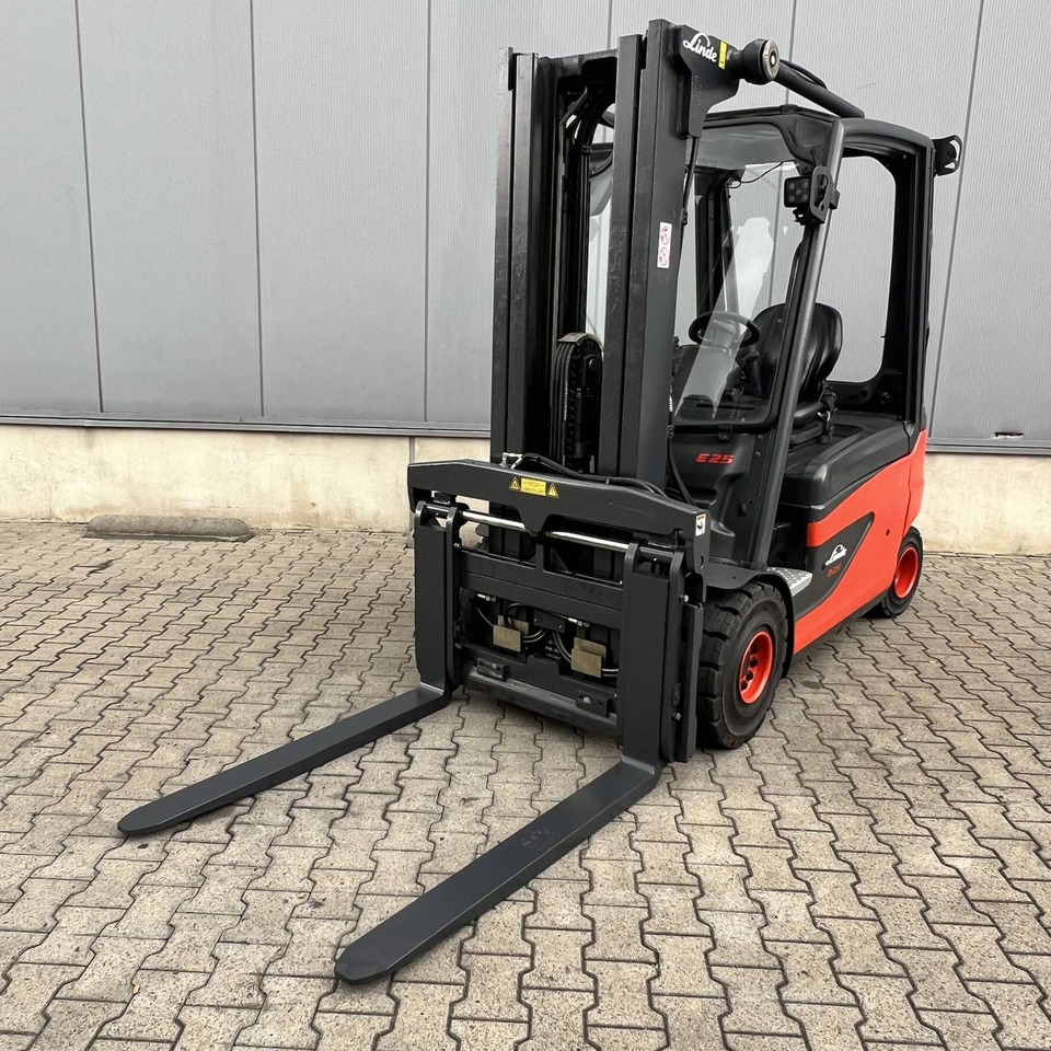 Linde E25L (387) - رافعة شوكية كهربائية: صورة 1 Linde E25L (387) - رافعة شوكية كهربائية: صورة 1