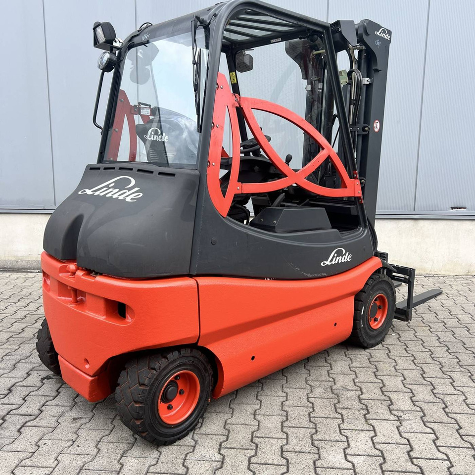 Linde E25S (336-03) - رافعة شوكية كهربائية: صورة 2 Linde E25S (336-03) - رافعة شوكية كهربائية: صورة 2