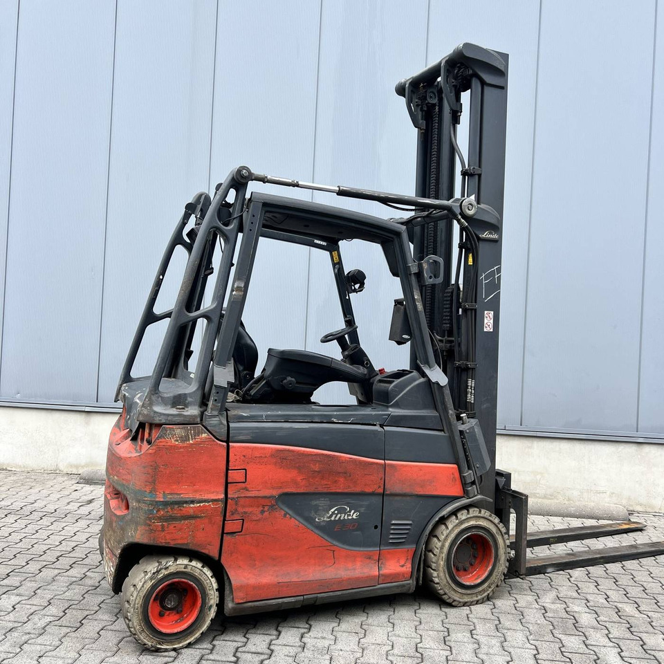 Linde E30/600H (387) - رافعة شوكية كهربائية: صورة 2 Linde E30/600H (387) - رافعة شوكية كهربائية: صورة 2
