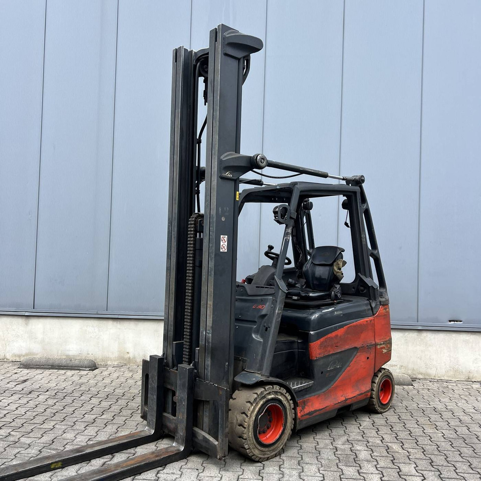 Linde E30/600H (387) - رافعة شوكية كهربائية: صورة 1 Linde E30/600H (387) - رافعة شوكية كهربائية: صورة 1