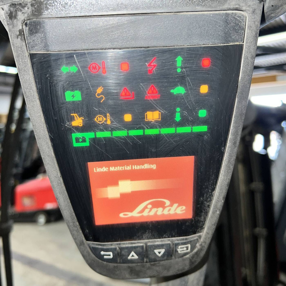 Linde E30/600H (387) - رافعة شوكية كهربائية: صورة 4 Linde E30/600H (387) - رافعة شوكية كهربائية: صورة 4