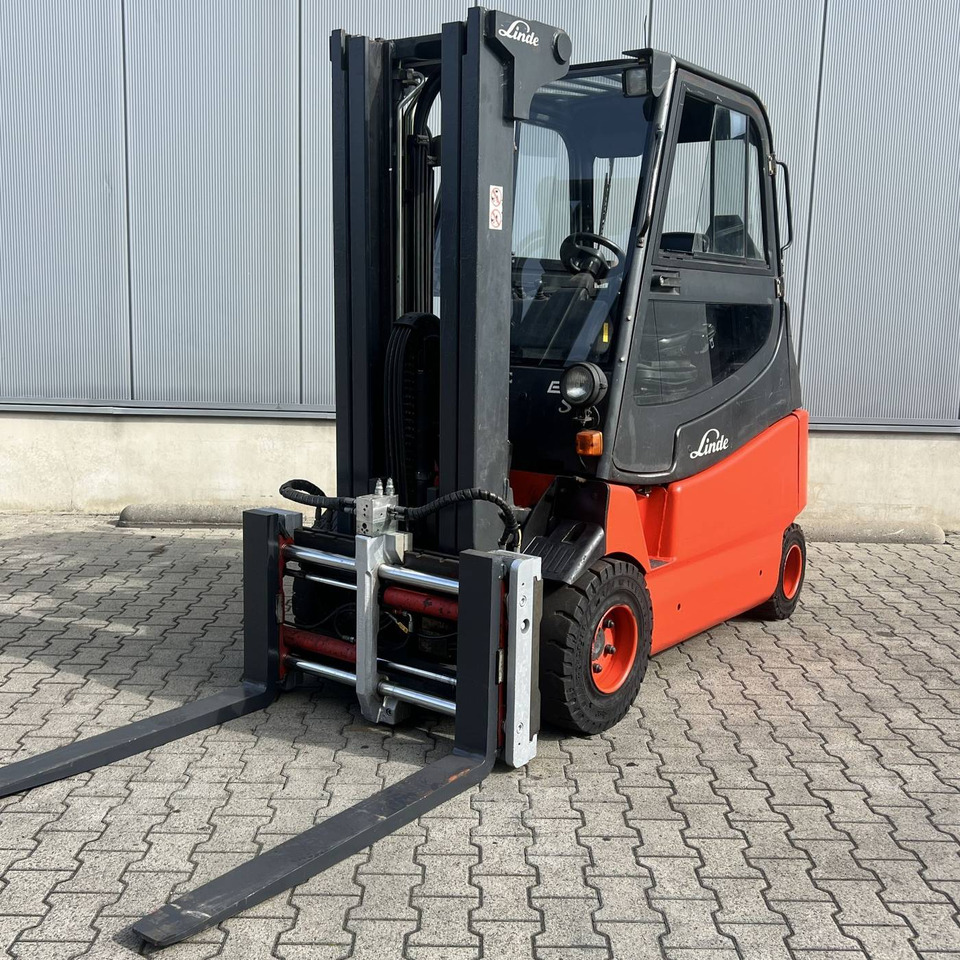Linde E30-600S (336-03) - رافعة شوكية كهربائية: صورة 1 Linde E30-600S (336-03) - رافعة شوكية كهربائية: صورة 1