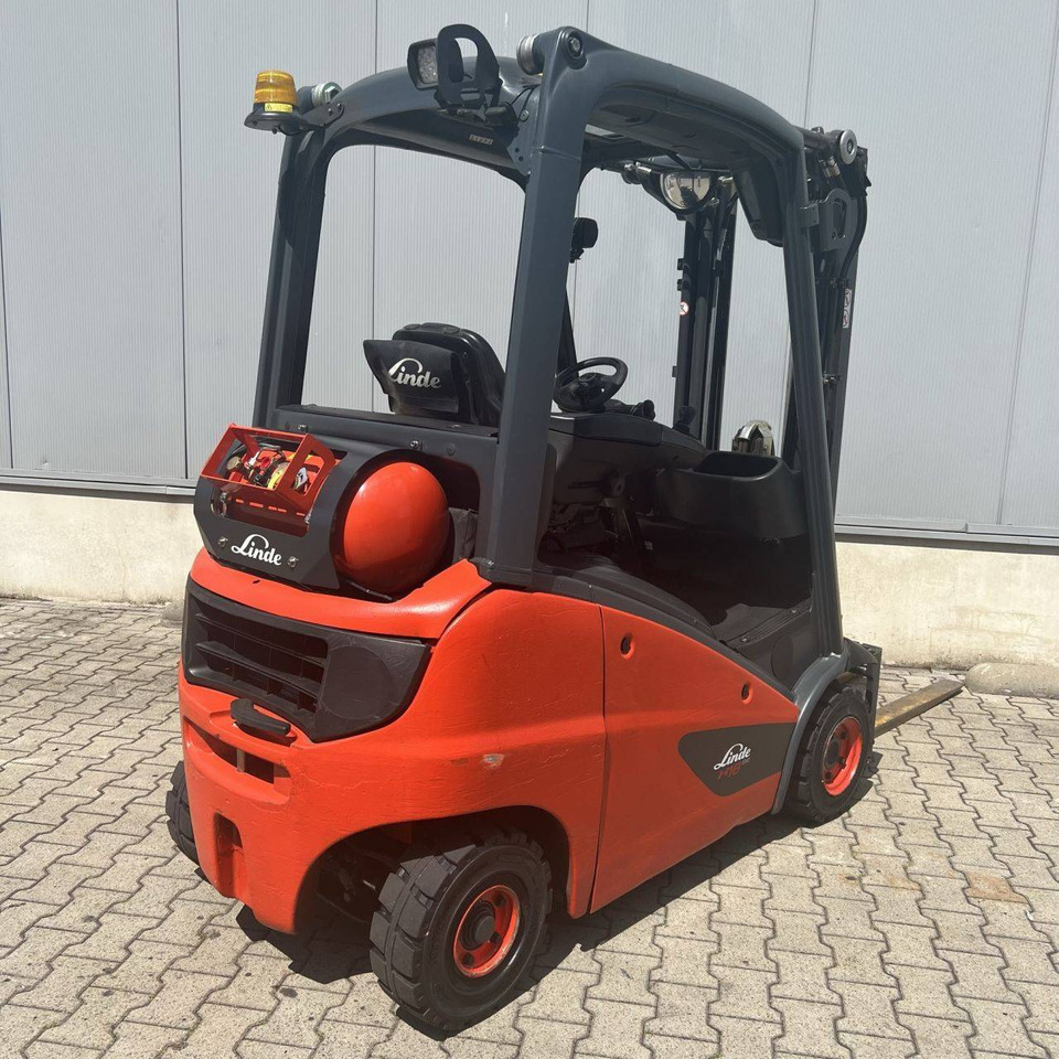 Linde H18T (391-01) EVO - رافعة شوكية تعمل بالغاز: صورة 2 Linde H18T (391-01) EVO - رافعة شوكية تعمل بالغاز: صورة 2