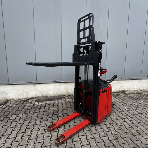 Linde L12AP (133) - آلة التكديس: صورة 3 Linde L12AP (133) - آلة التكديس: صورة 3