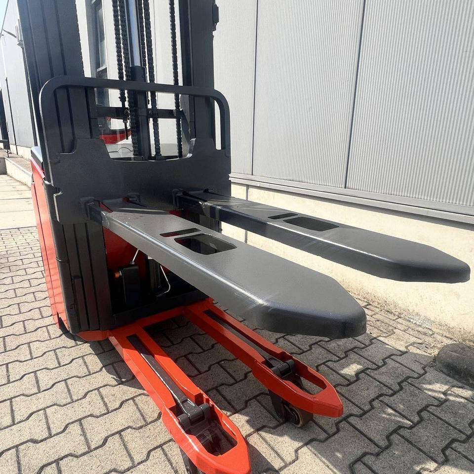 Linde L16i (372) - آلة التكديس: صورة 4 Linde L16i (372) - آلة التكديس: صورة 4