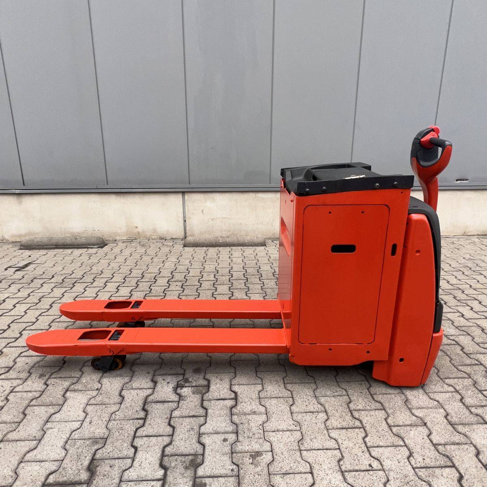 Linde T30 (1153) - شاحنة باليت: صورة 4 Linde T30 (1153) - شاحنة باليت: صورة 4
