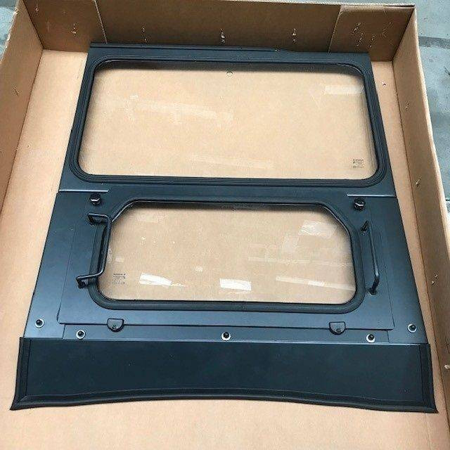 Rear panel for Komatsu - نافذة و قطع الغيار - معدات المناولة: صورة 3 Rear panel for Komatsu - نافذة و قطع الغيار - معدات المناولة: صورة 3