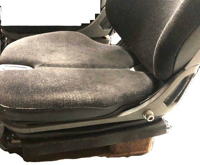 Seat for Linde 1120 series - مقعد - معدات المناولة: صورة 4 Seat for Linde 1120 series - مقعد - معدات المناولة: صورة 4