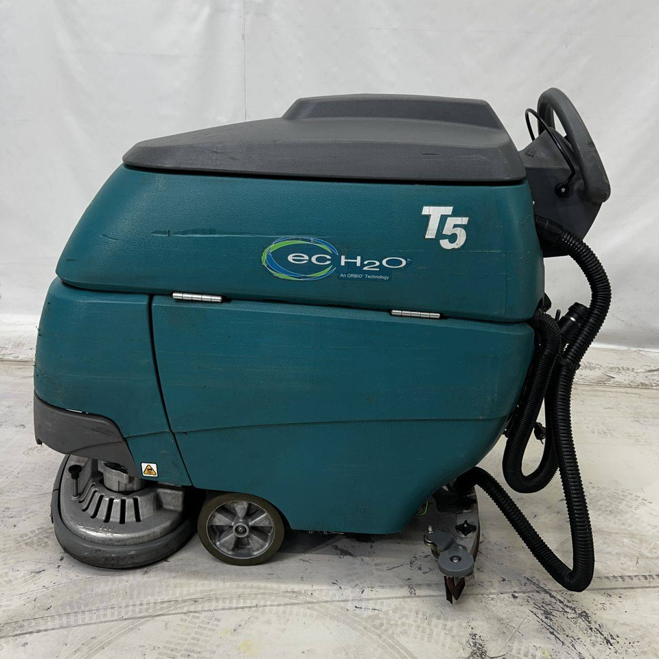 Tennant T5 - ماكينة فرك وتجفيف: صورة 2 Tennant T5 - ماكينة فرك وتجفيف: صورة 2
