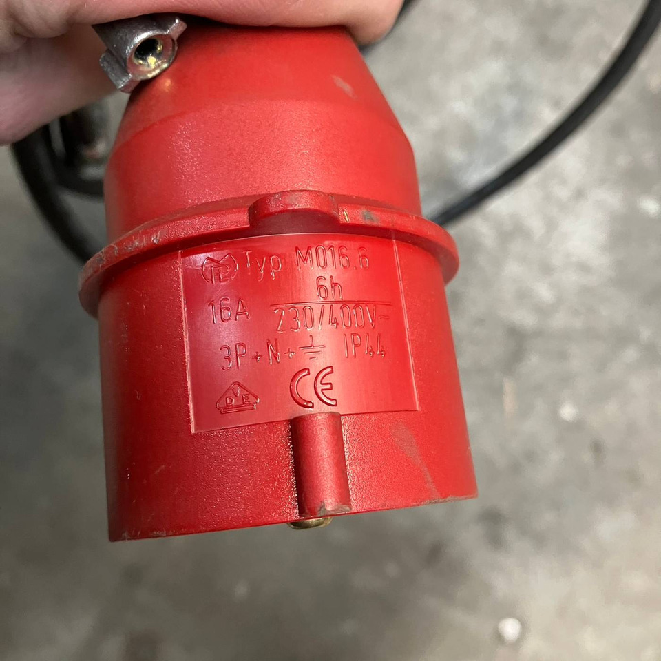 Tricom Filon Classic 48V/80A - قطع غيار - معدات المناولة: صورة 3 Tricom Filon Classic 48V/80A - قطع غيار - معدات المناولة: صورة 3