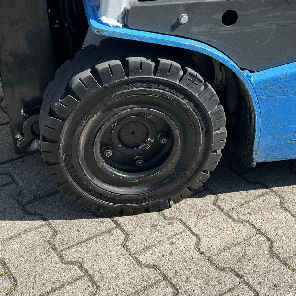 رافعة شوكية كهربائية Unicarriers AG1N1L16Q: صورة 14