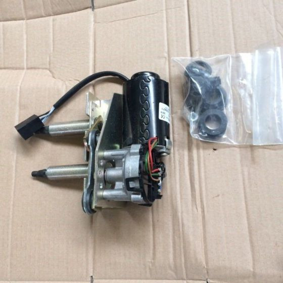 Wiper Motor 99W 12V for Caterpillar / Mitsubishi - مساحة الزجاج الأمامي - معدات المناولة: صورة 1 Wiper Motor 99W 12V for Caterpillar / Mitsubishi - مساحة الزجاج الأمامي - معدات المناولة: صورة 1
