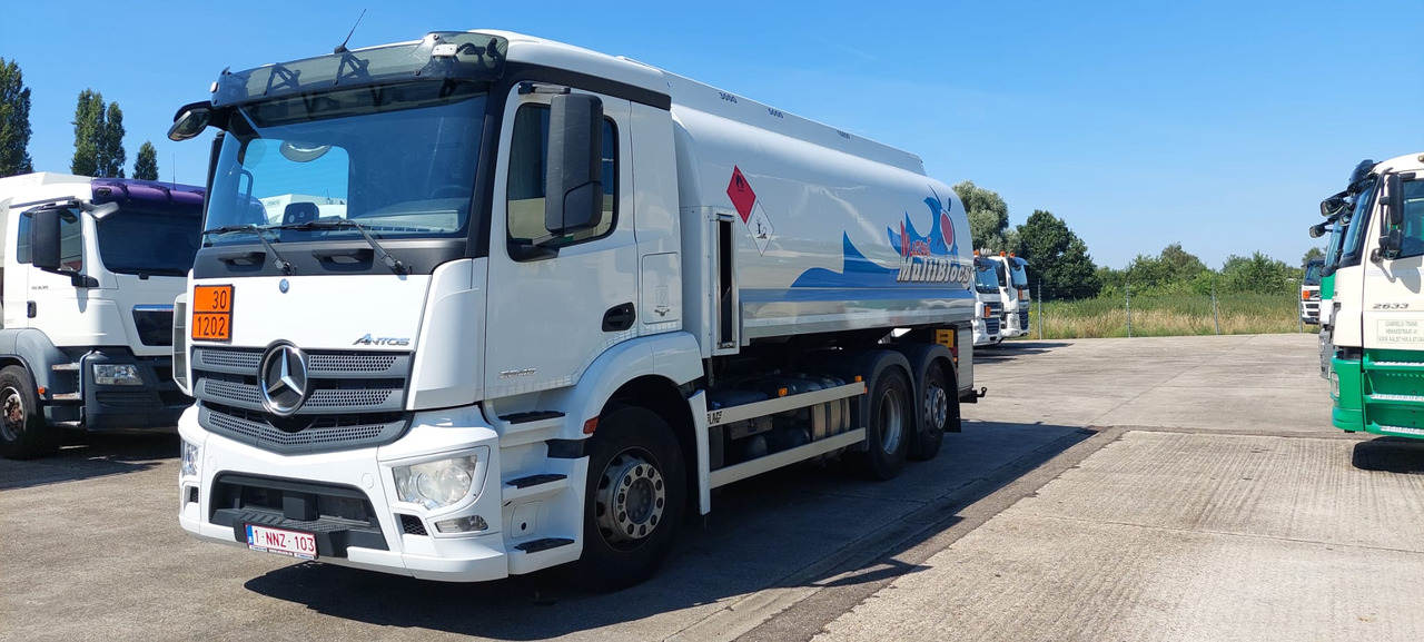 MERCEDES Antos - شاحنة صهريج: صورة 1 MERCEDES Antos - شاحنة صهريج: صورة 1