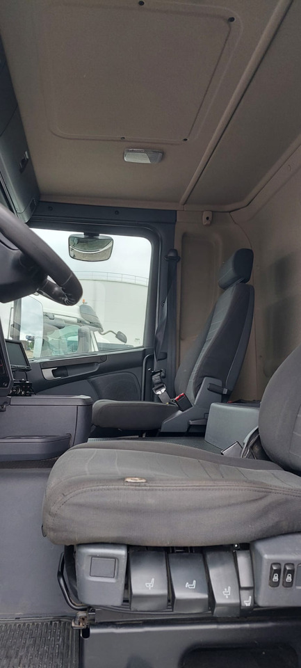 SCANIA G380 - شاحنة صهريج: صورة 4 SCANIA G380 - شاحنة صهريج: صورة 4