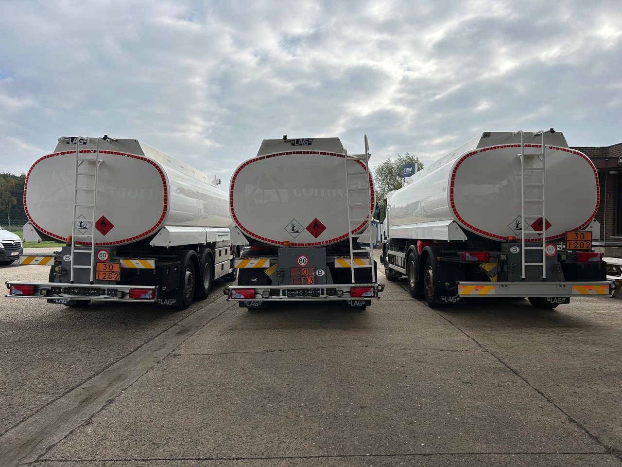 SCANIA P320/P360 (lot of 3) - شاحنة صهريج: صورة 5 SCANIA P320/P360 (lot of 3) - شاحنة صهريج: صورة 5