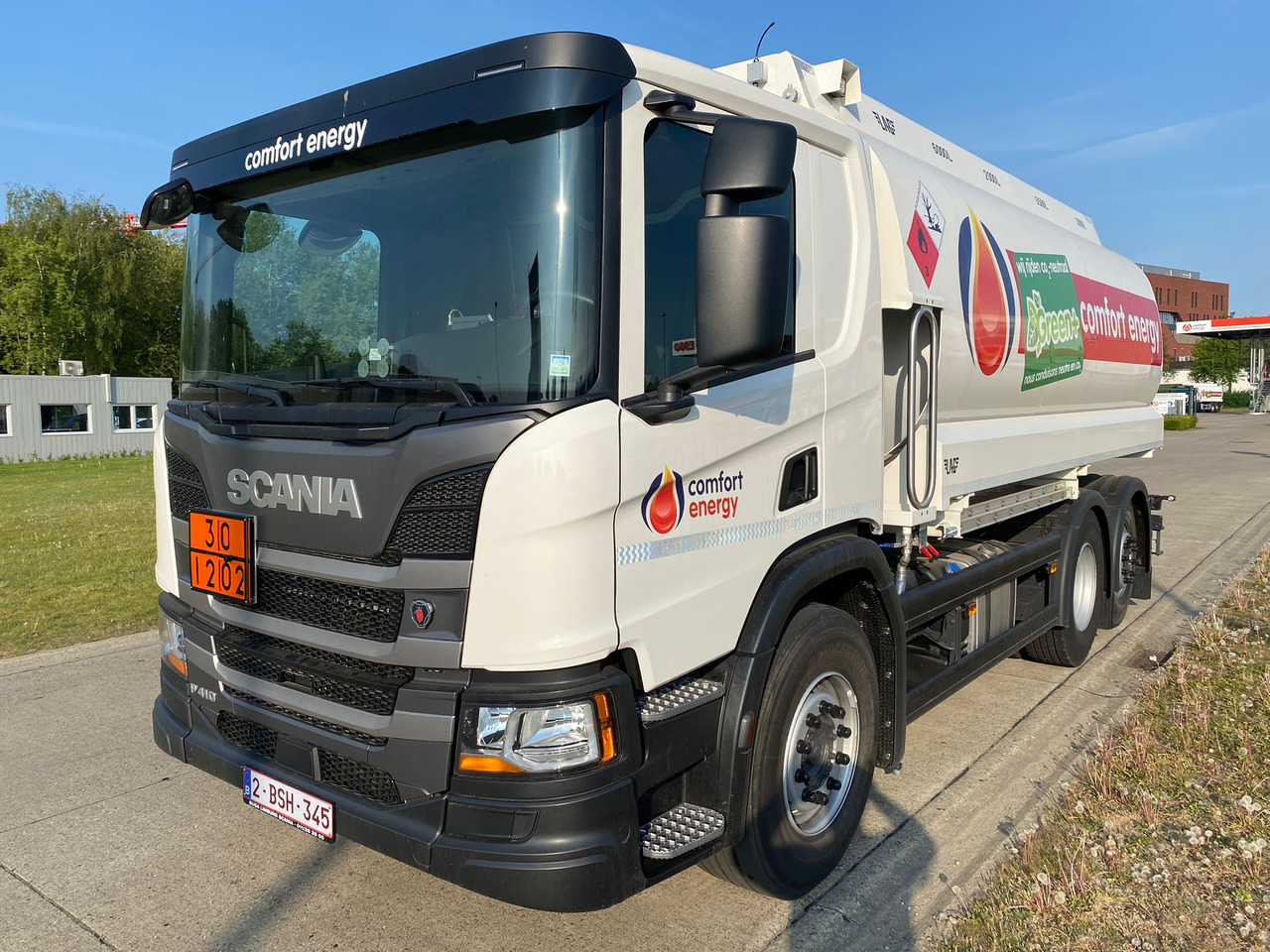 SCANIA P410 - شاحنة صهريج: صورة 1 SCANIA P410 - شاحنة صهريج: صورة 1