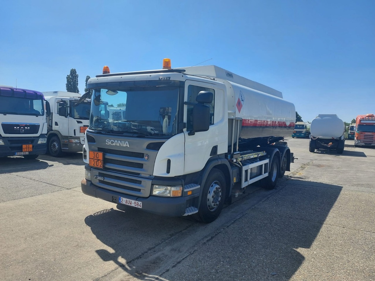 SCANIA PRT - شاحنة صهريج: صورة 1 SCANIA PRT - شاحنة صهريج: صورة 1
