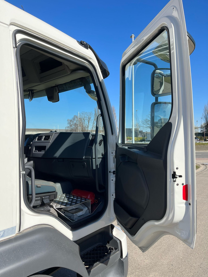 VOLVO FL - شاحنة صهريج: صورة 3 VOLVO FL - شاحنة صهريج: صورة 3