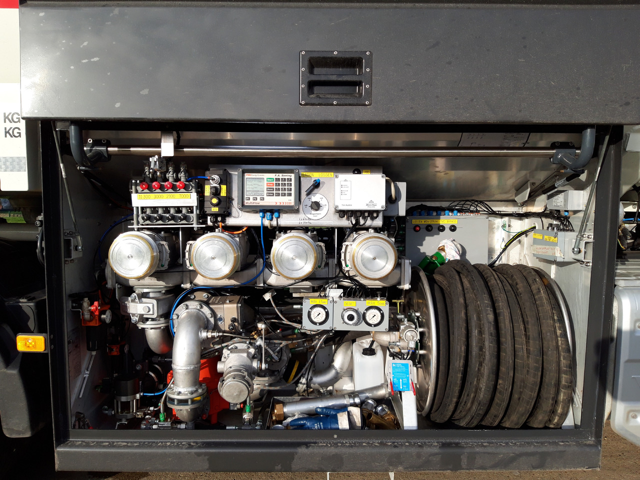شاحنة صهريج VOLVO FM: صورة 12
