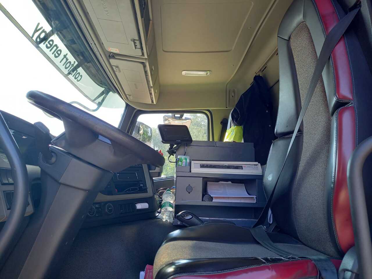 VOLVO FM - شاحنة صهريج: صورة 4 VOLVO FM - شاحنة صهريج: صورة 4