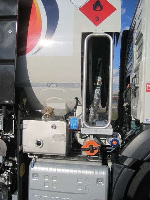 VOLVO FM - شاحنة صهريج: صورة 2 VOLVO FM - شاحنة صهريج: صورة 2