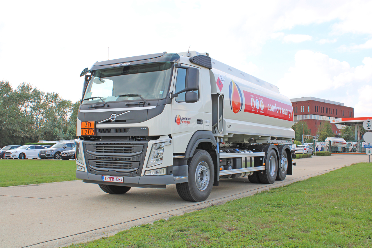 VOLVO FM - شاحنة صهريج: صورة 1 VOLVO FM - شاحنة صهريج: صورة 1