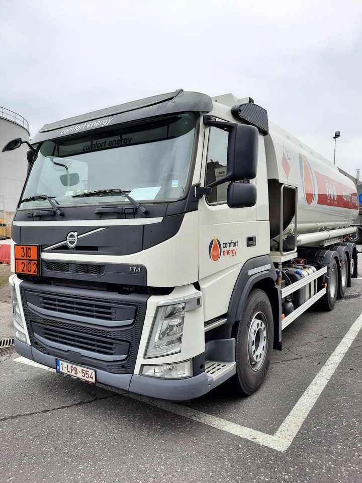 VOLVO FM - شاحنة صهريج: صورة 1 VOLVO FM - شاحنة صهريج: صورة 1