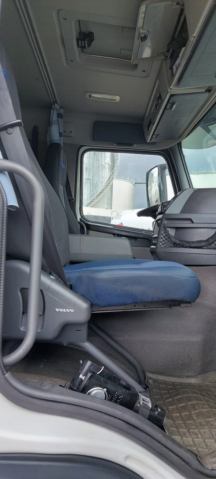VOLVO FM - شاحنة صهريج: صورة 2 VOLVO FM - شاحنة صهريج: صورة 2