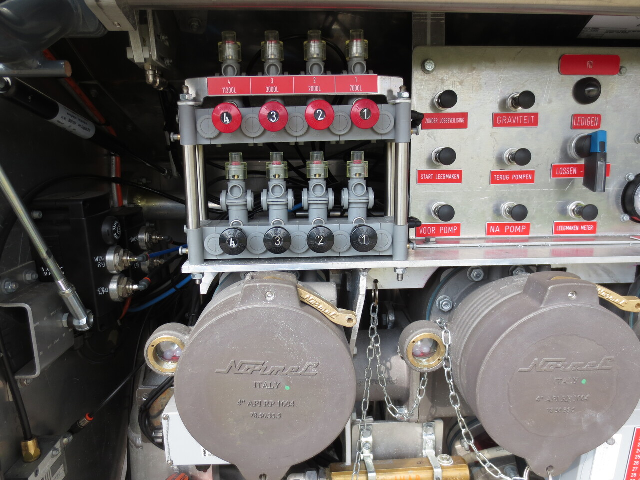 VOLVO FM - شاحنة صهريج: صورة 3 VOLVO FM - شاحنة صهريج: صورة 3